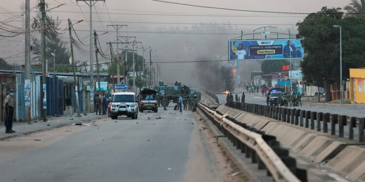 News24 | Mozambique sees post-election 'spring' as protests and deaths continue