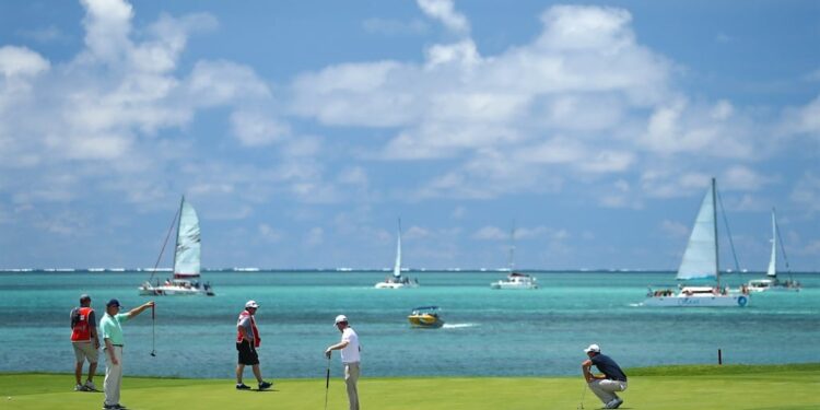 News24 |  Mauritius banks on golf to attract richer visitors