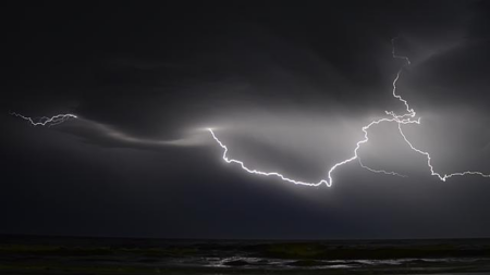 Bolt halts ‘inter-country’ rides after Nigeria-South Africa row – BBC.com