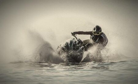 One Lake, Two Worlds: Jet-Skis in Rwanda. Bodies Ashore in Congo. – The New York Times