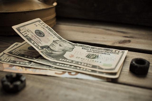Assessing the Economic Impact of Salary Adjustments in gabon's Leadership