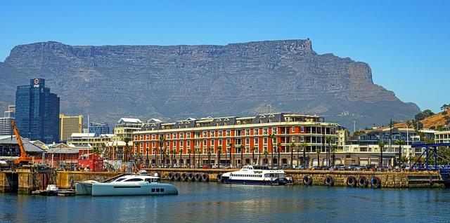 Navigating Cape Town: Essential Tips for a Pain-Free Travel Experience