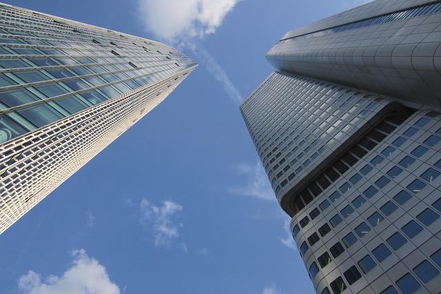 Strategic Recommendations for Central Banks Facing External Pressures