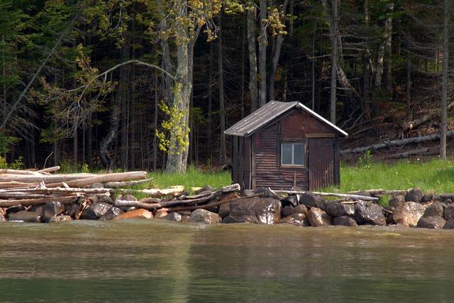 The Rise of Off-Grid Solutions: Opportunities and Innovations