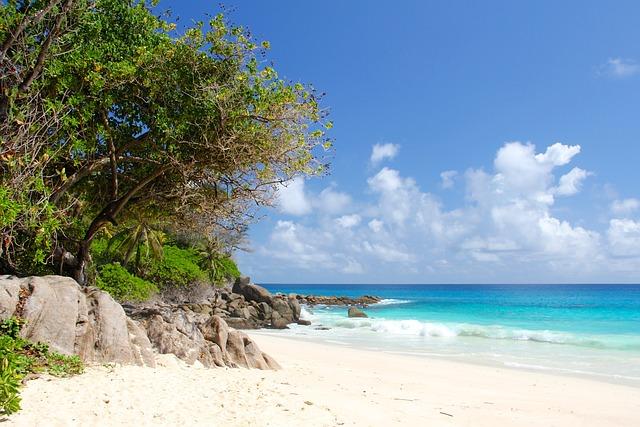 A Guide to Vacationing in the Seychelles Islands – Travel + Leisure