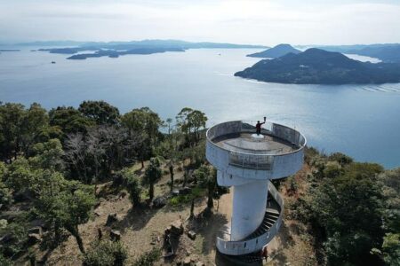 Hundreds applied to be a caretaker on our uninhabited island. Many wanted a break from their busy modern lives. – Business Insider Africa
