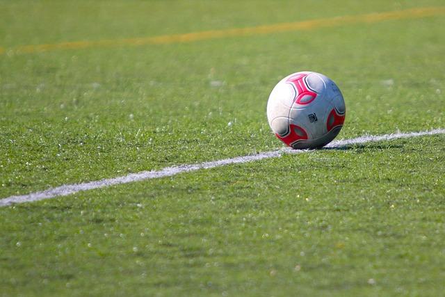Expectations from Fans and Analysts Ahead of the Kick-off