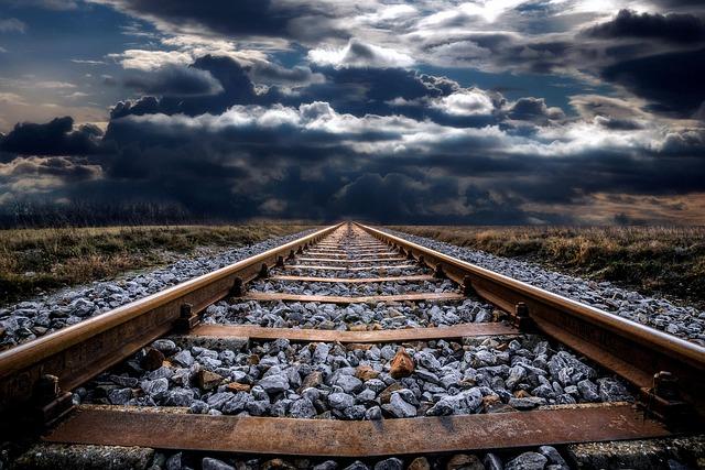 Africa’s incredible £2.8bn railway spanning 368 miles across beautiful seaside region – Express