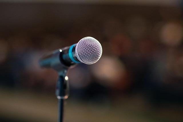 Public ⁤Sentiment and the⁢ Role of​ Media ‍in Crisis Response