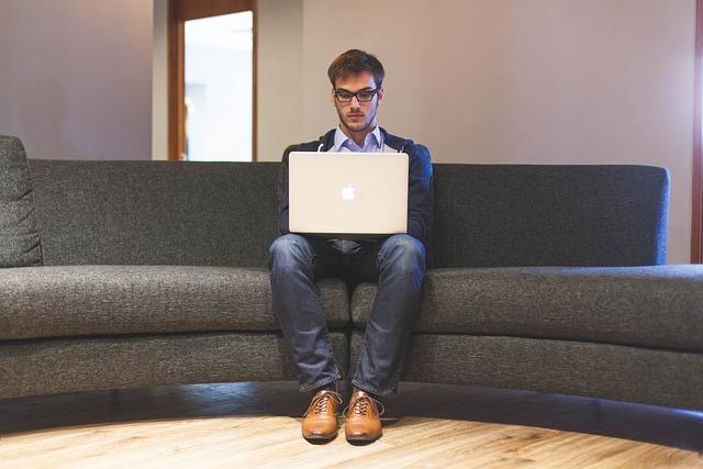 Understanding Workplace Dynamics in Extreme Environments