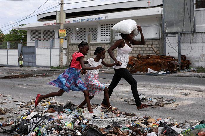 Haiti’s leaders face calls to resign as gangs step up attacks – Africanews