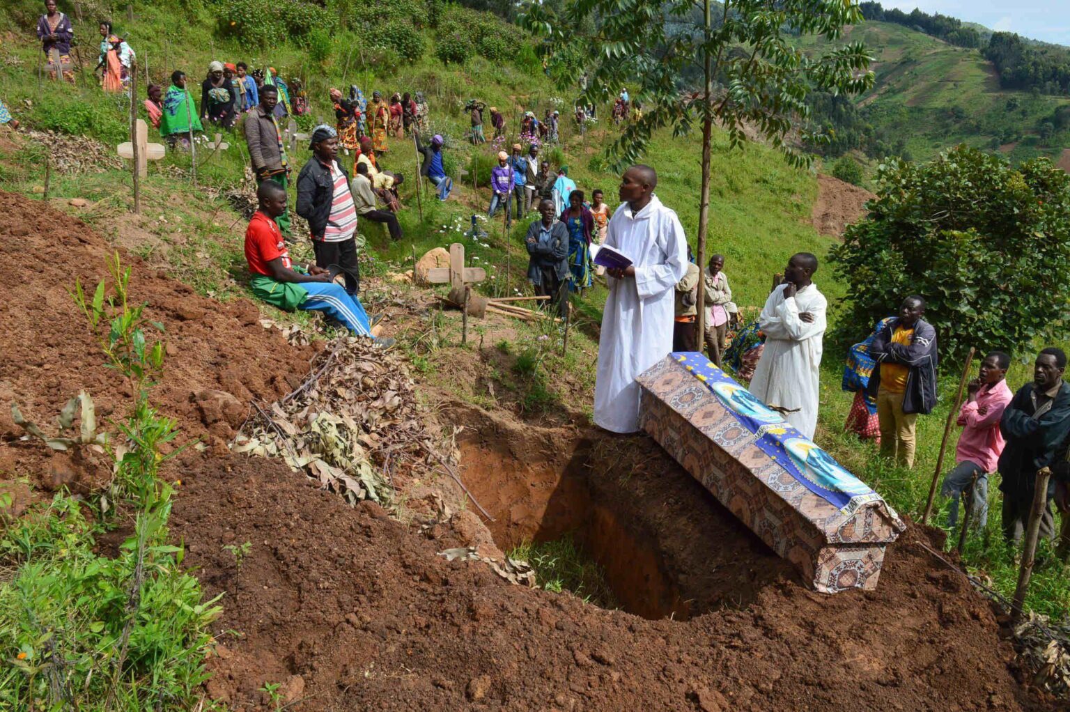 Funeral ceremony held for victims of Equatorial Guinea explosions – Africanews