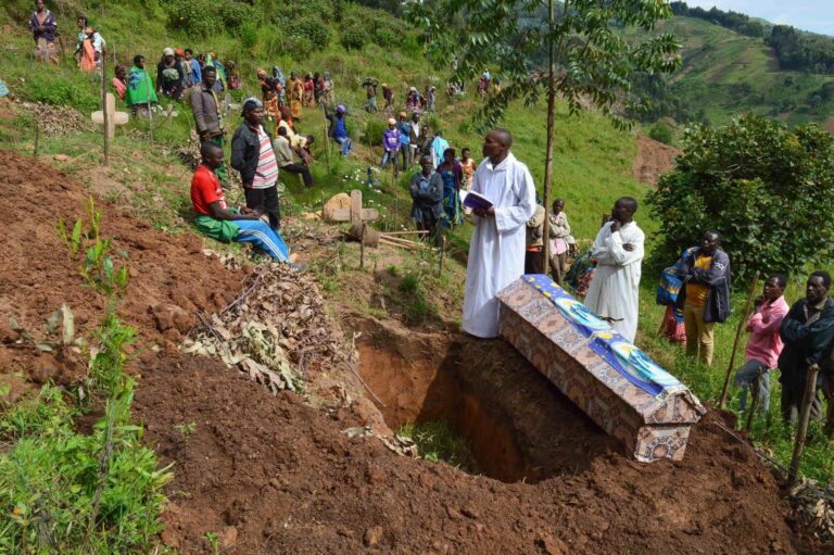 Emotional Funeral Ceremony Honors Victims of Equatorial Guinea Explosions Funeral ceremony held for victims of Equatorial Guinea explosions – Africanews