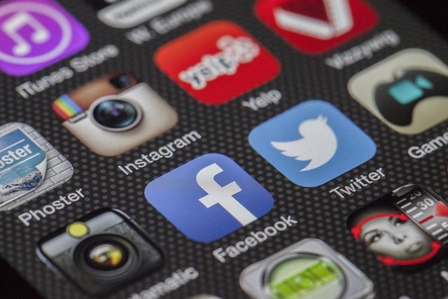 The Role of Social Media in Shaping the Narrative of Violent Leaders