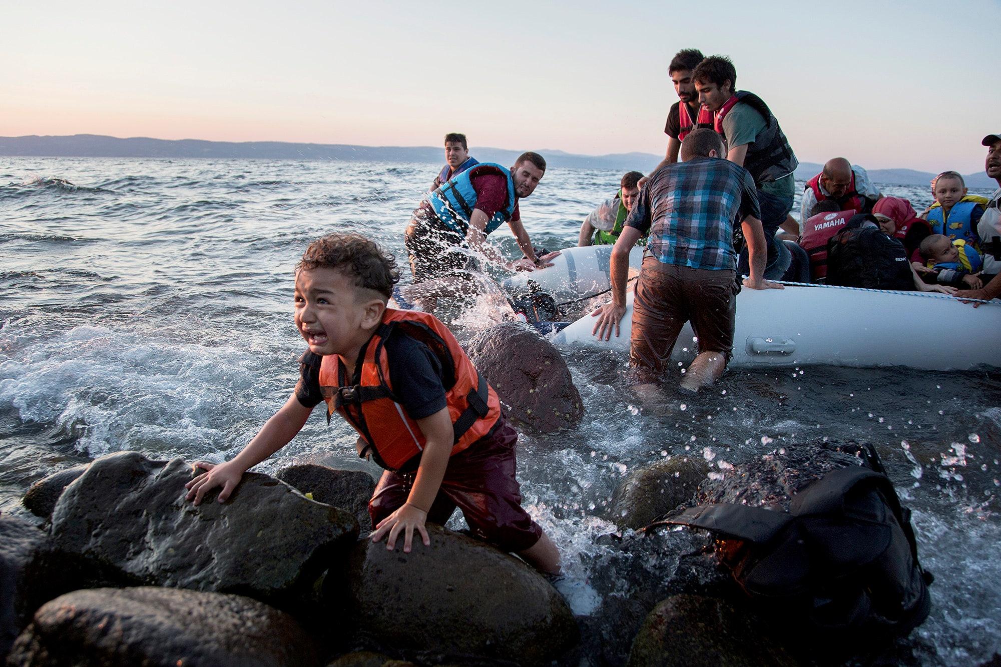 Local Community Responses to ​the Influx⁣ of Refugees